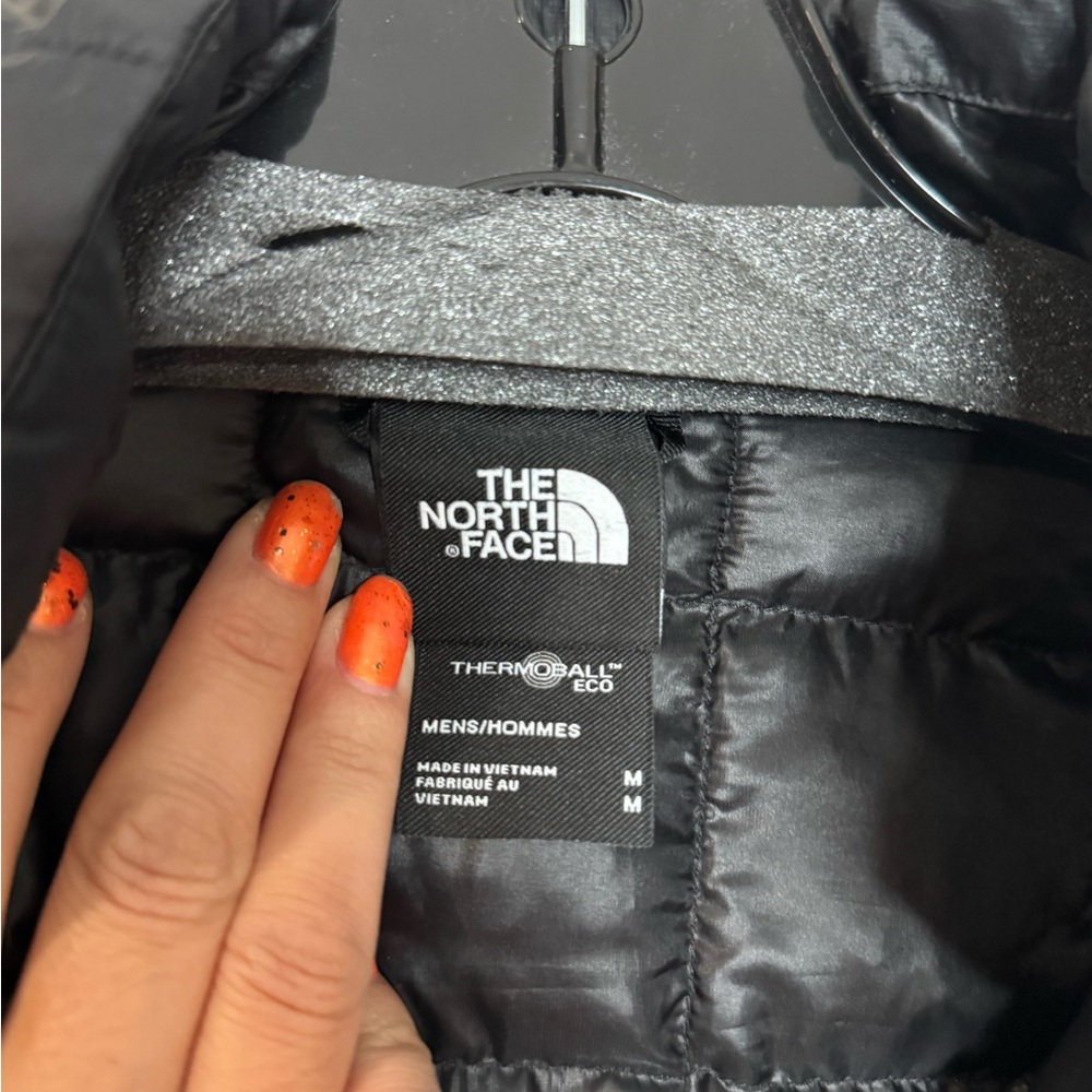 NORTH FACE 🌄 Men's Black Thermoball Puffer Jacket 🖤 (Size Medium) - Picture 6 of 17